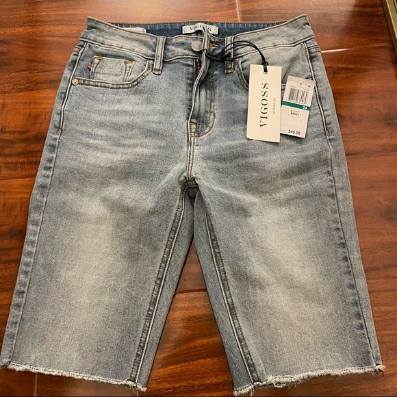 Vigoss Pants - NWT _High waisted High Rise Bermuda .Size 24